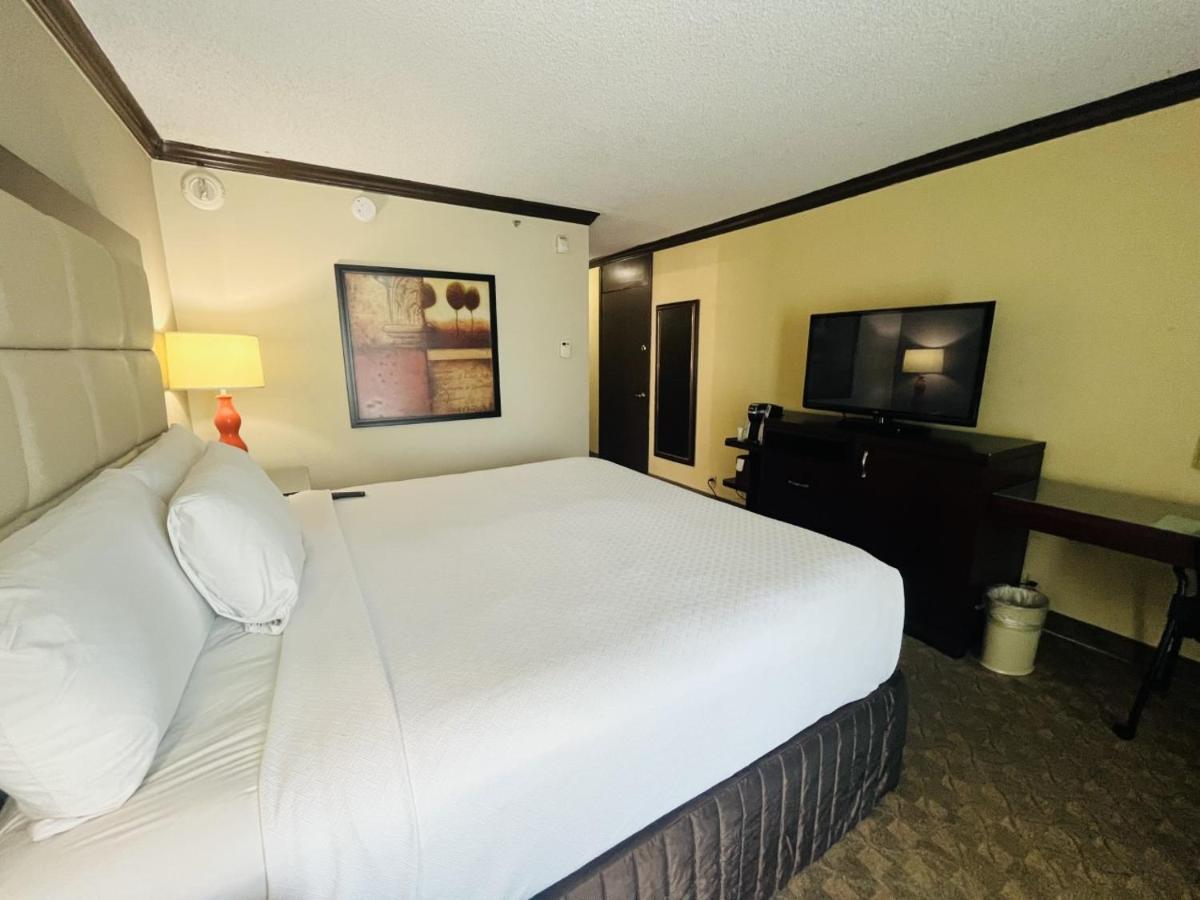 Wingate Houston Near Nrg Park/Medical Center Hotel Exterior photo